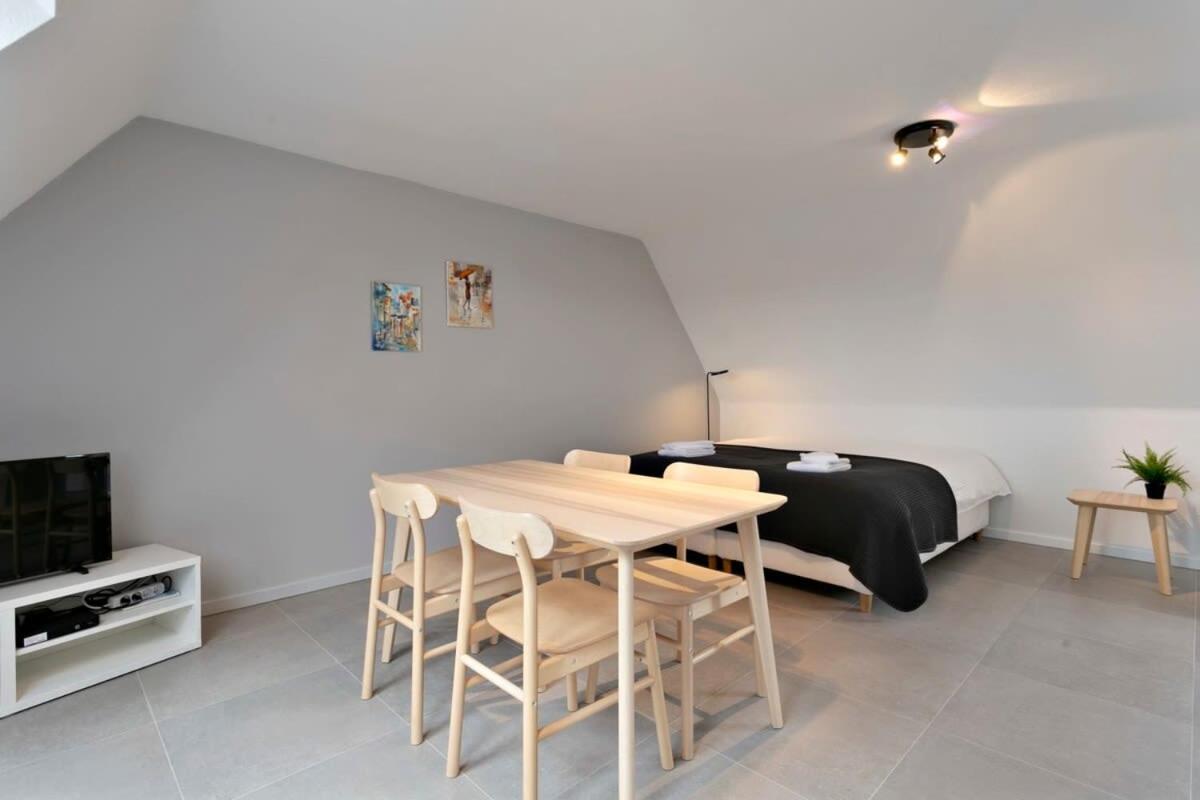 Huswell - Cozy And Roomy Studio With A Homely Feel 데한 외부 사진